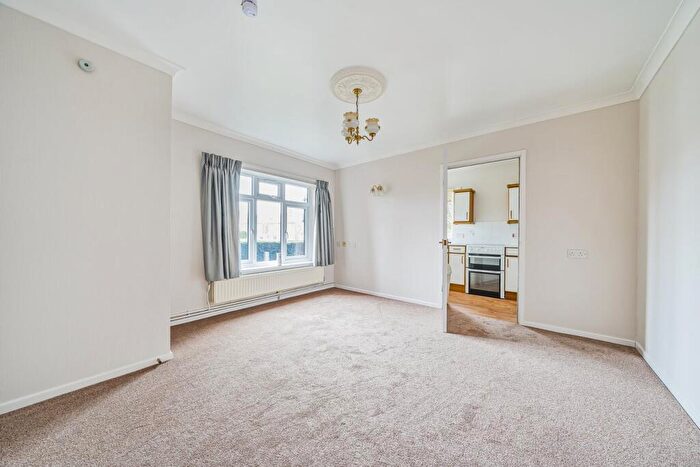 2 Bedroom Retirement Property For Sale In Ashby Road, Hinckley, LE10