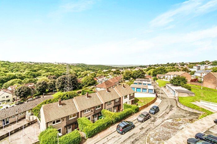 2 Bedroom Flat To Rent In Ipswich Close, Plymouth, PL5