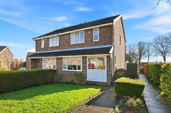 3 Bedroom Semi Detached House For Sale In Kirkwood Drive, Lindley, Huddersfield, HD3