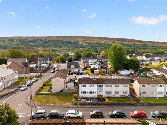 3 Bedroom Semi-Detached House For Sale In Dolfain, Ystradgynlais, SA9