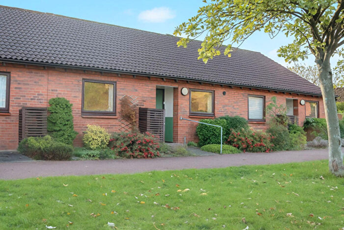 2 Bedroom Bungalow For Sale In Portland Drive, Milton Keynes, MK15