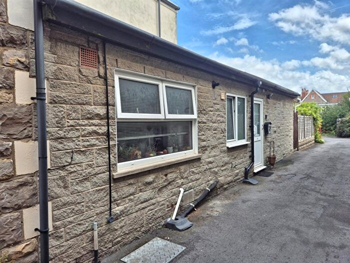 2 Bedroom Flat For Sale In Quantock Road, Weston-Super-Mare, BS23