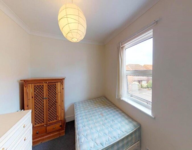 2 Bedroom Flat To Rent In Mordaunt Road, Southampton, SO14