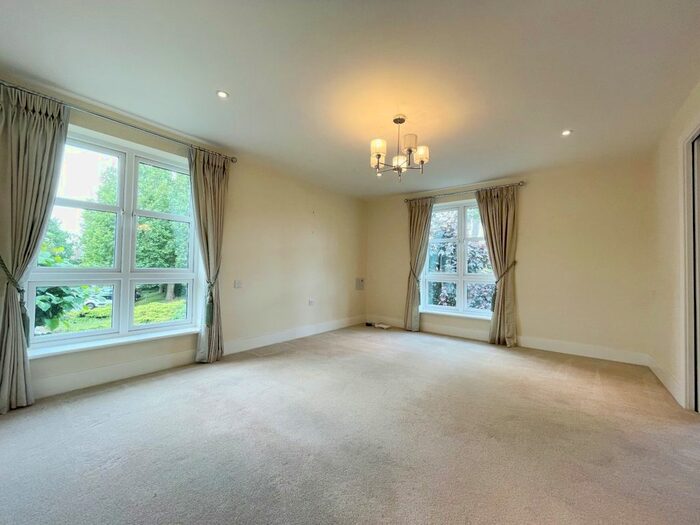 2 Bedroom Flat To Rent In Wootton Road, Abingdon, OX14