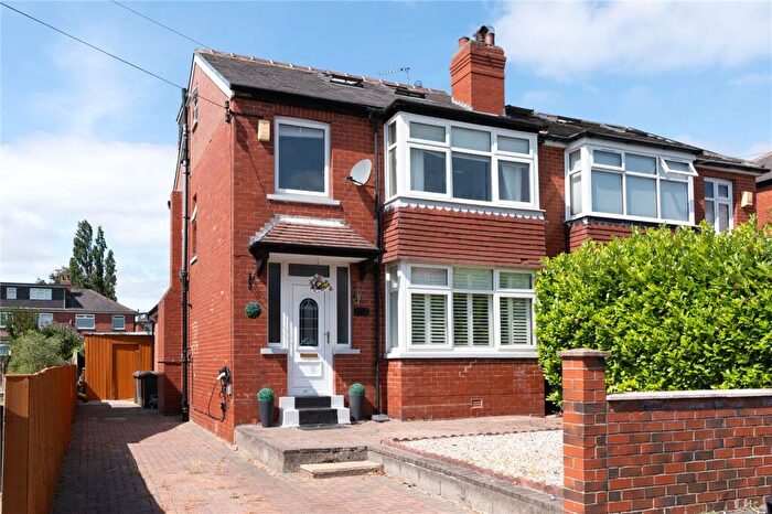 4 Bedroom Semi Detached House For Sale In Hetton Road, Oakwood, Leeds, LS8