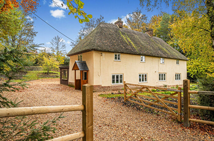 3 Bedroom Cottage For Sale In Princes Hill, Redlynch, Salisbury, SP5