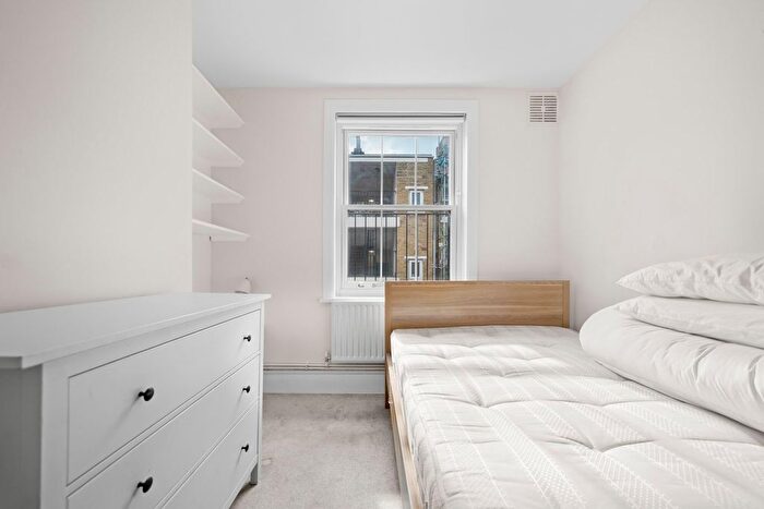 1 Bedroom Flat To Rent In Pollard House, Northdown Street, N1