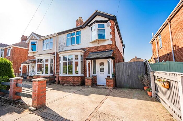 3 Bedroom Semi Detached House For Sale In Cragston Avenue, Grimsby, Lincolnshire, DN33