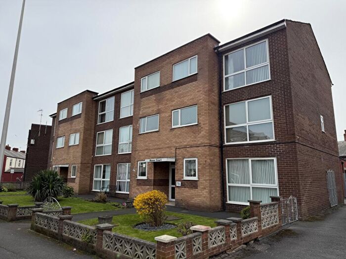 2 Bedroom Flat For Sale In Hawes Side Lane, Blackpool, FY4