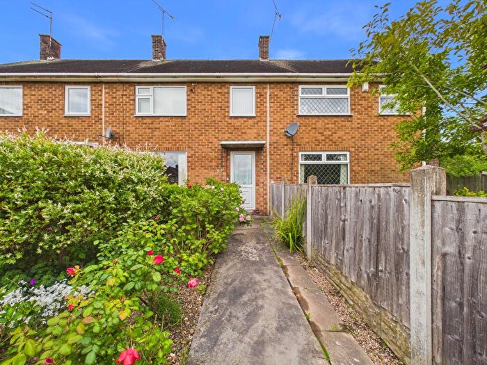3 Bedroom Terraced House For Sale In Bestwood Park Drive, Nottingham, NG5