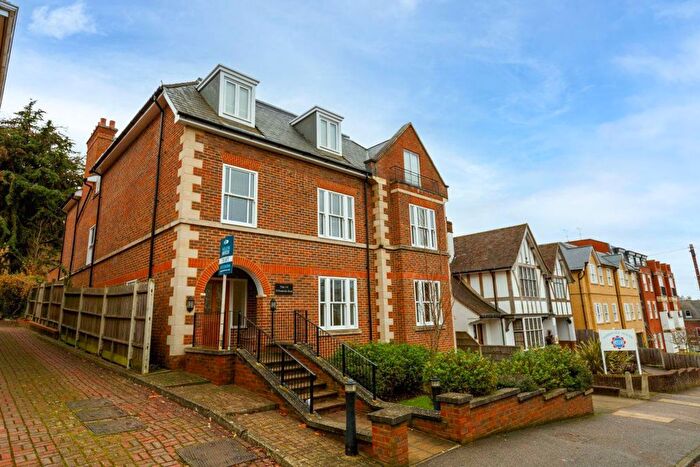2 Bedroom Flat To Rent In Pembroke Road, Sevenoaks, TN13