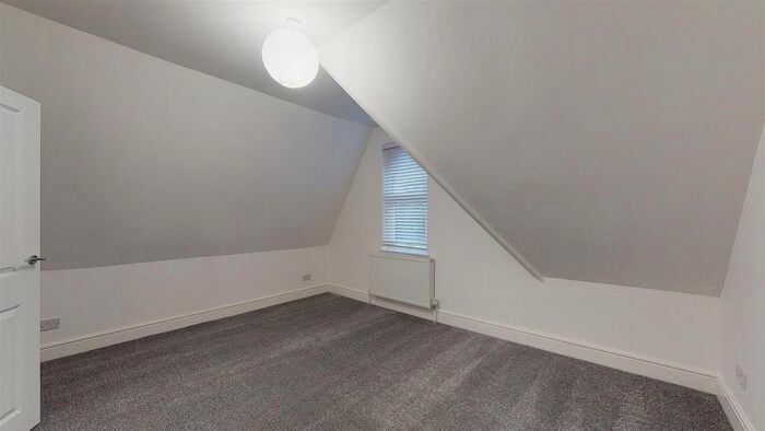 2 Bedroom Flat To Rent In Cheriton High Street, Folkestone, CT19
