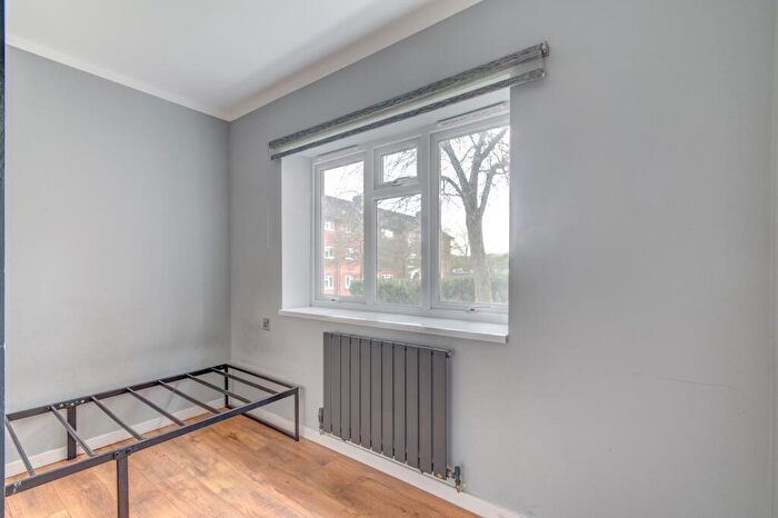 2 Bedroom Apartment To Rent In Lock Close, Batchley, Redditch, Worcestershire, B97