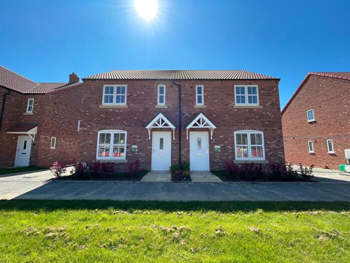 3 Bedroom Semi-Detached House For Sale In Sweyn Lane, Gainsborough, DN21