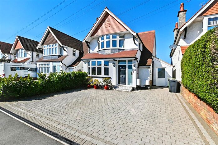 4 Bedroom Detached House For Sale In St. Anthonys Avenue, Eastbourne, BN23