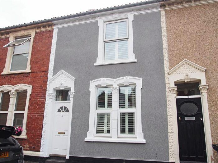 2 Bedroom Terraced House To Rent In Handel Avenue, Bristol, BS5