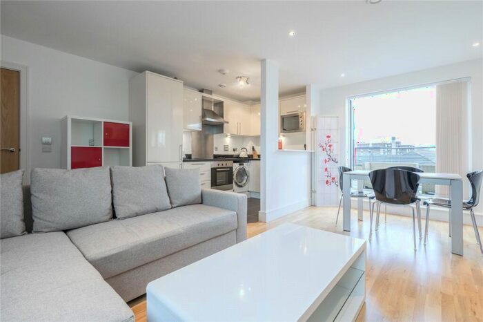 1 Bedroom Apartment To Rent In Cheshire Street, Shoreditch, London, E2