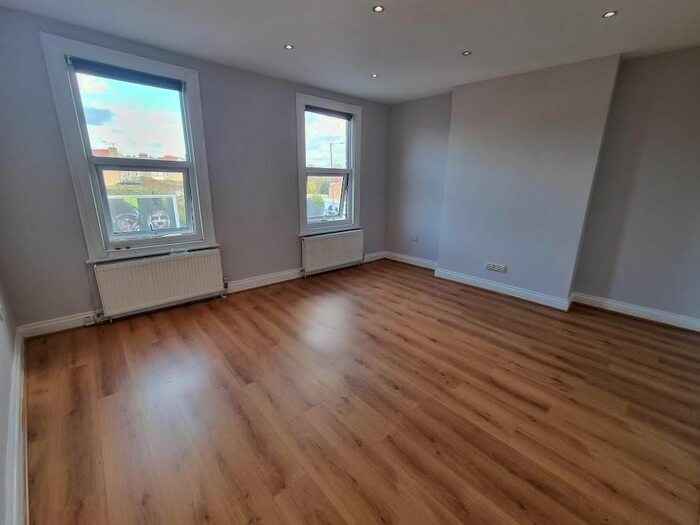 Studio To Rent In Harrow Road, Willesden, NW10