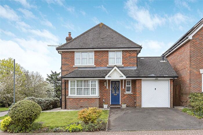 4 Bedroom Detached House For Sale In Fielders Way, Shenley, Radlett, Hertfordshire, WD7