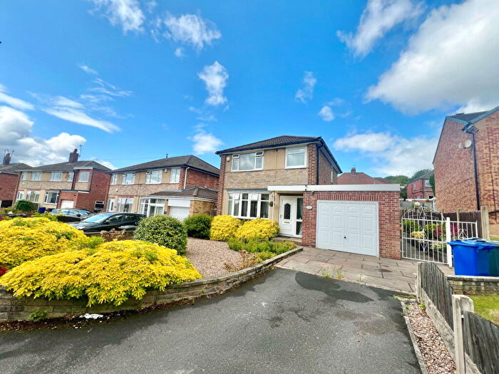 3 Bedroom Detached House For Sale In Fieldhead Road, Hoyland, S74