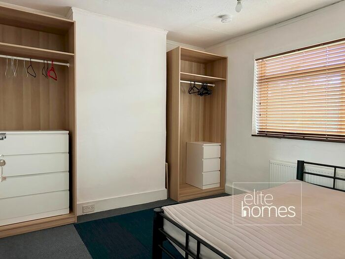 1 Bedroom Flat To Rent In Hampden Road, London, N17