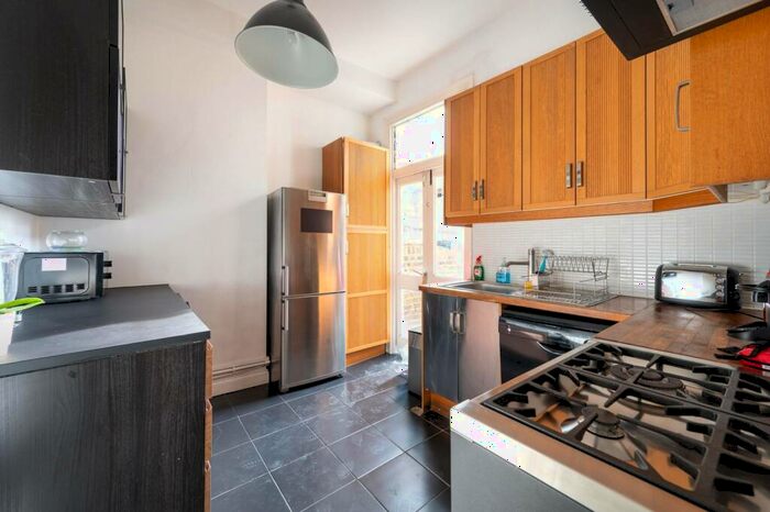 2 Bedroom Flat To Rent In Tubbs Road, Harlesden, London, NW10