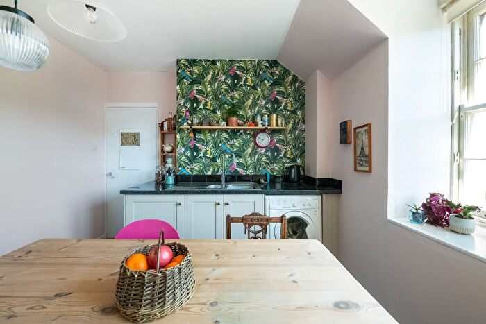 2 Bedroom Flat For Sale In Teith Road, Doune, FK16