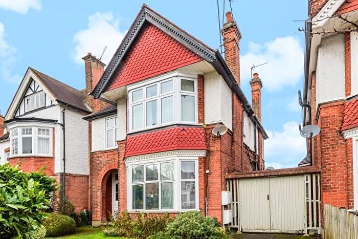 1 Bedroom Flat To Rent In Effingham Road, Surbiton, KT6