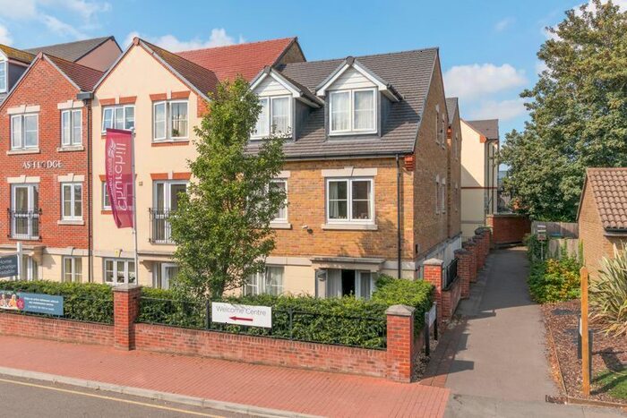 1 Bedroom Property To Rent In Churchfield Road, Walton-On-Thames, KT12