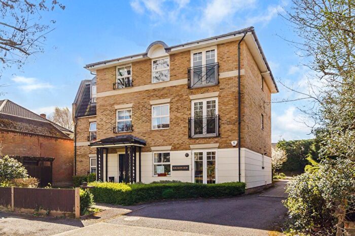 2 Bedroom Flat For Sale In Lovelace Gardens, Burlington Court, KT6