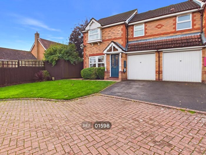 3 Bedroom Property To Rent In Huzzard Close, Walkington, Beverley, HU17