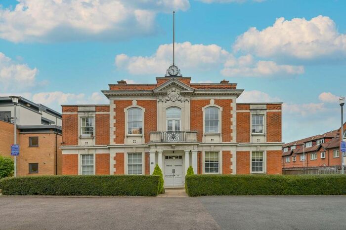 2 Bedroom Flat To Rent In Old Town Hall, Chingford, London, E4