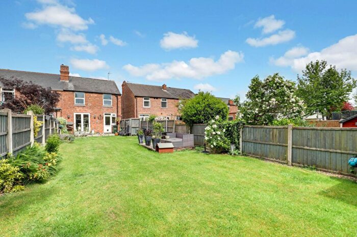 3 Bedroom Semi-Detached House For Sale In Ousebridge Drive, Carlton, NG4
