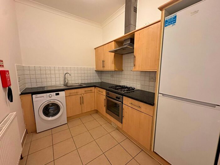 1 Bedroom Flat To Rent In Cranbrook Road, Ilford, IG1