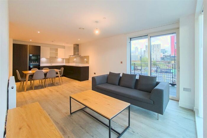 3 Bedroom Apartment To Rent In Forge Building, Middlewood Locks, M5