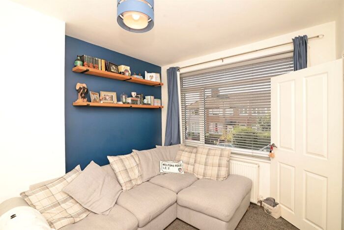 3 Bedroom Terraced House For Sale In Victoria Avenue, Hastings, TN35