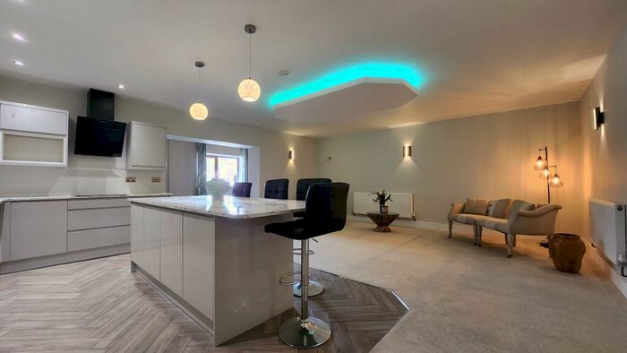 2 Bedroom Apartment To Rent In Oak Royal, Bury Lane, Withnell, PR6