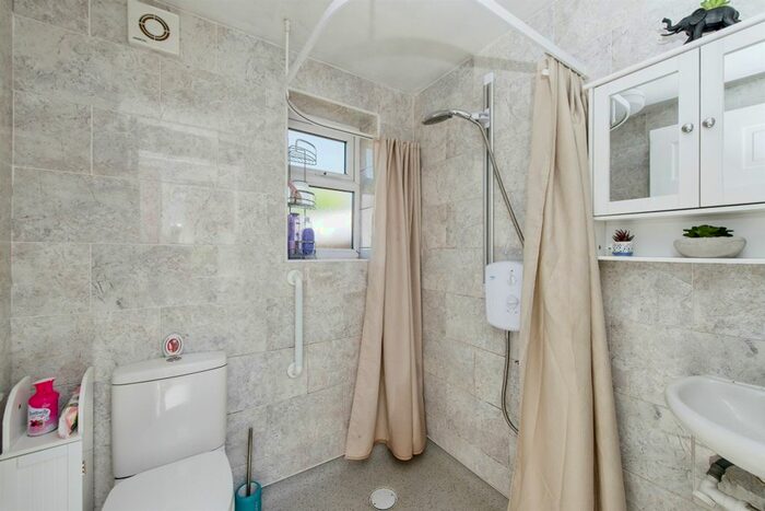 2 Bedroom Semi-Detached House For Sale In Broadway, Pontefract, WF8