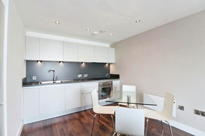 1 Bedroom Apartment To Rent In Wilburn Basin, Ordsall Lane, Salford, M5