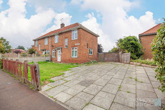 3 Bedroom Semi-Detached House For Sale In Gilbard Road, Norwich, NR5