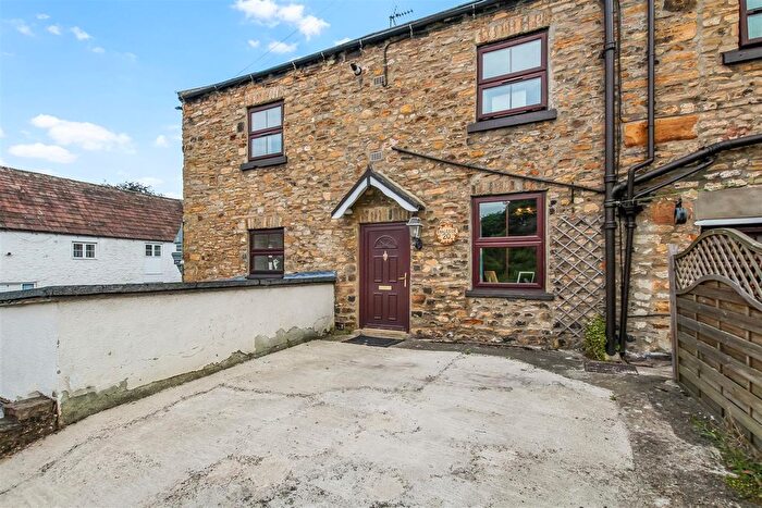 3 Bedroom End Of Terrace House For Sale In New Road, Richmond, DL10