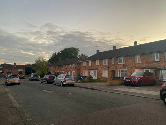 4 Bedroom Terraced House To Rent In Kings Drive, Edgware, Greater London HA8