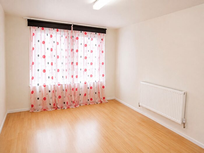 1 Bedroom Flat To Rent In The Shaftesburys, Barking, IG11
