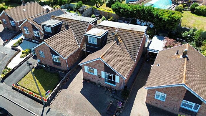 4 Bedroom Detached House For Sale In Elmvale Drive, Hutton, BS24