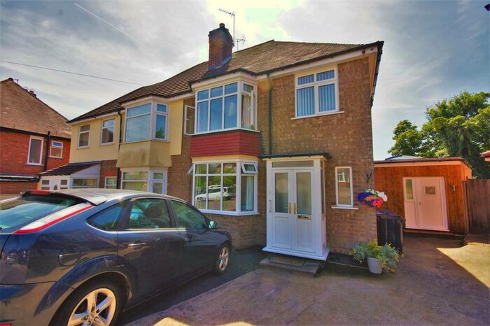3 Bedroom Semi-Detached House To Rent In Woodfall Avenue, Birmingham, B30