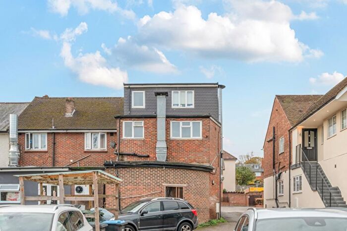 2 Bedroom Flat To Rent In High Street, Berkhamsted, HP4