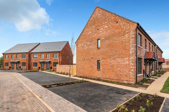 3 Bedroom Semi-Detached House To Rent In Heyford Park, Bicester, Oxfordshir, OX25