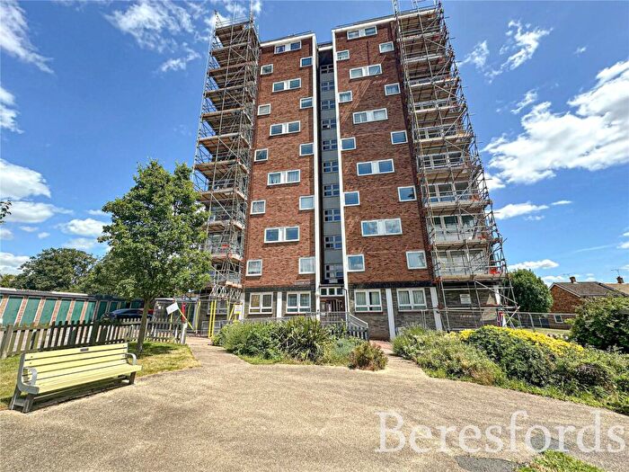 2 Bedroom Apartment For Sale In Victor Court, Hornchurch, RM12