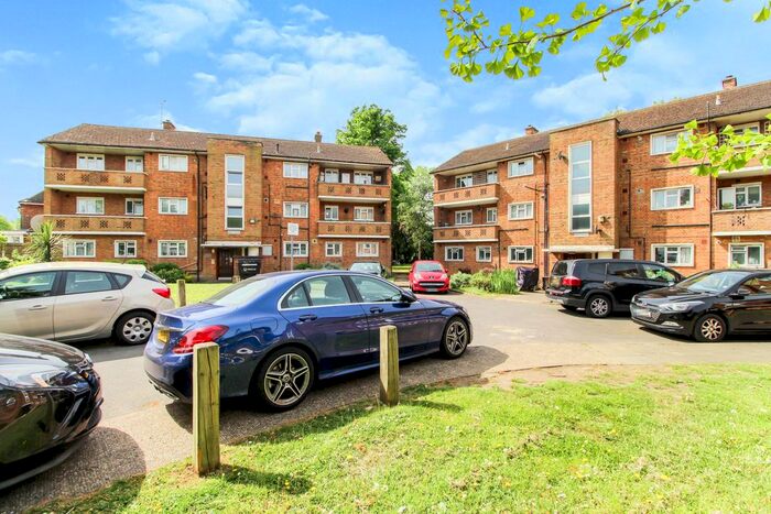 2 Bedroom Flat To Rent In Moot Court, Fryent Way, Kingsbury, London, NW9