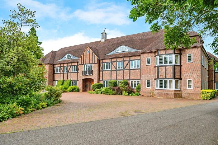 2 Bedroom Flat For Sale In Highfield Lane, Tyttenhanger, St. Albans, AL4